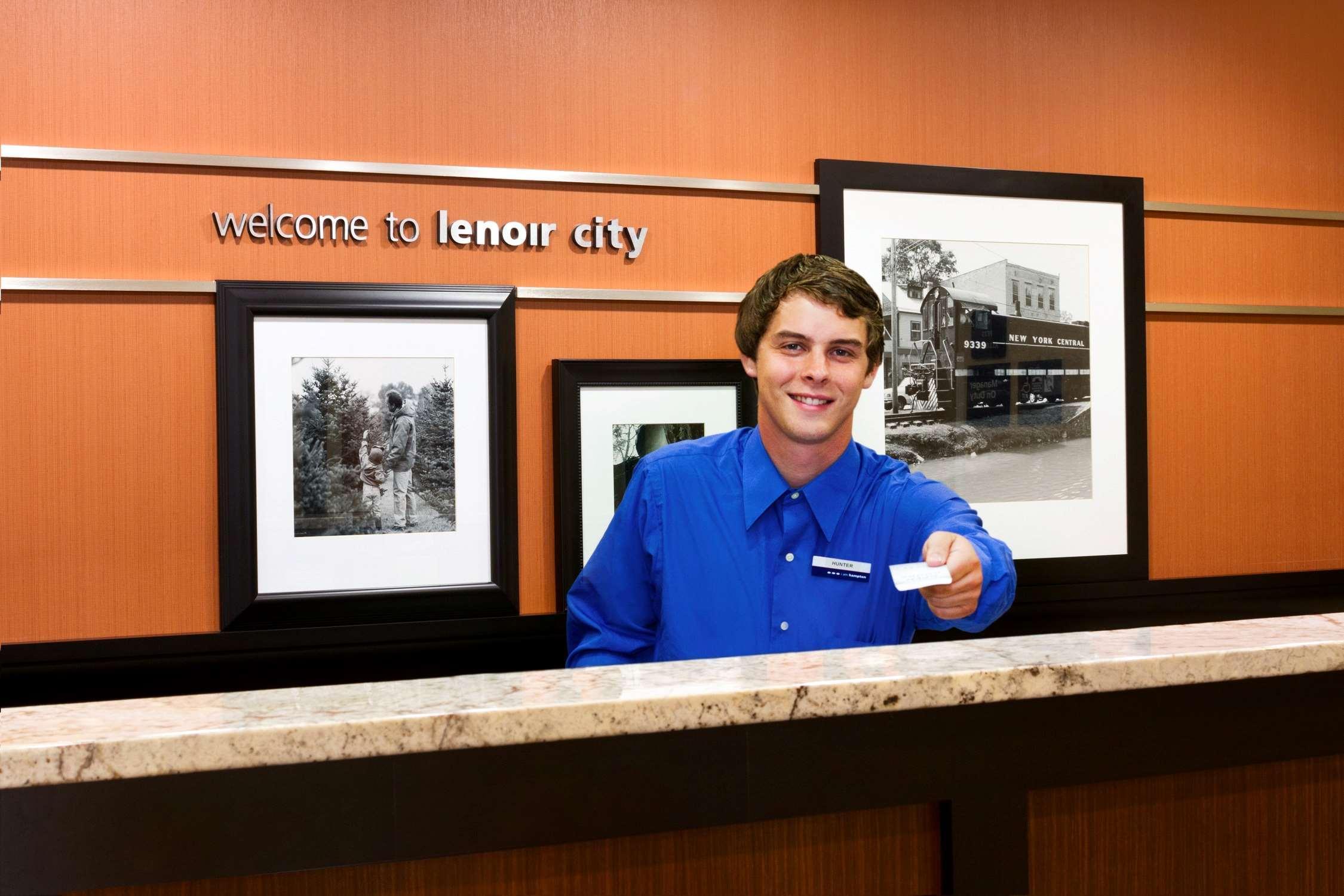 Hampton Inn Lenoir City Exterior photo